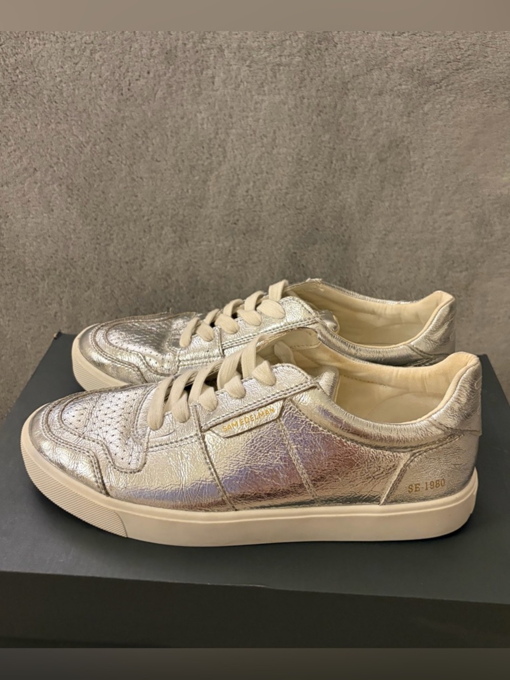 Sam Edelman Ethyl Metallic Silver Leather Sneakers 8M